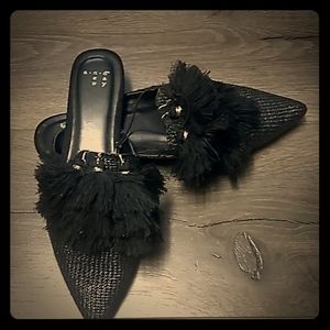 a.b.d.e a w y Antoinette black slip-ons